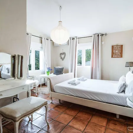 La Siesta Villa *